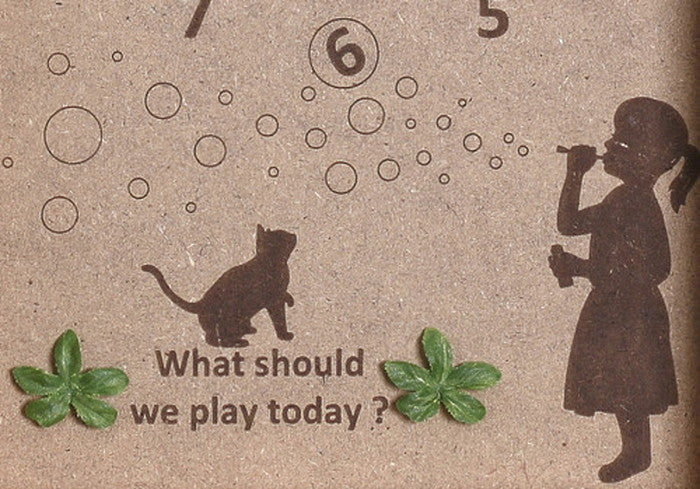 こどもたち ネコ 北欧テイスト インテリアクロック 時計 Bubble Girl BR ブラウン DC-3104 保証付 店舗 カフェ ラウンジ ロビー ホテル 法人 kar-4020176s1の画像