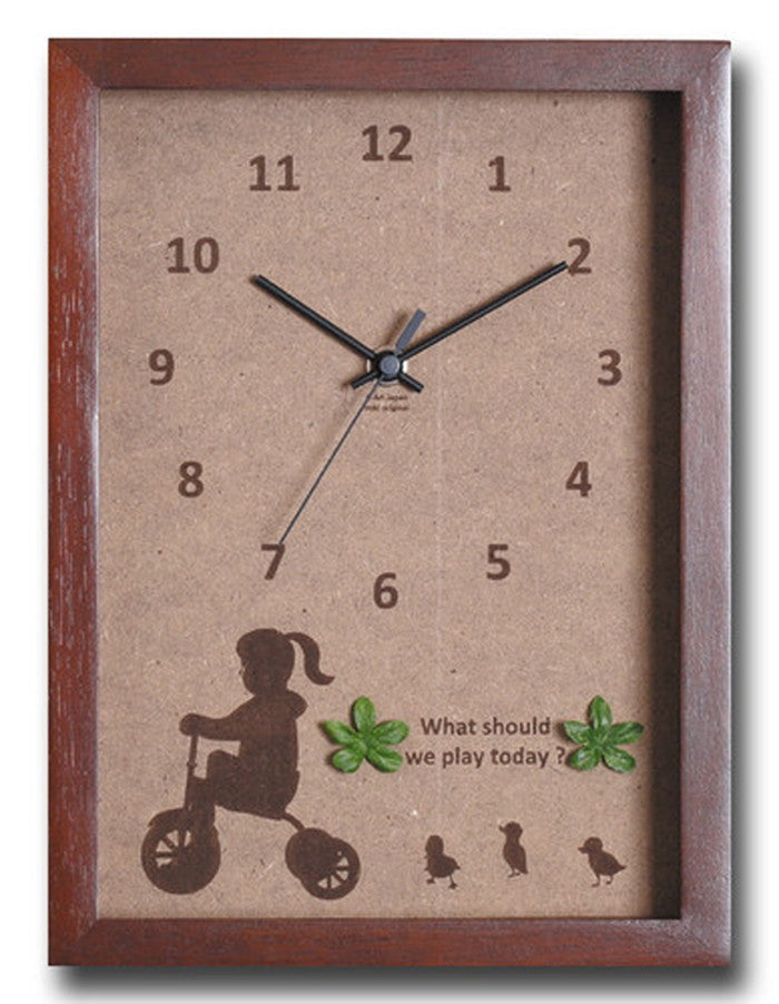 こどもたち ネコ 北欧テイスト インテリアクロック 時計 Tricycle Girl BR ブラウン DC-3108 保証付 店舗 カフェ ラウンジ ロビー ホテル 法人 kar-4020180s1の画像
