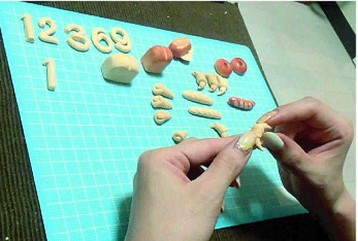 パン 掛時計 Horloge du pain ナチュラル KK-1002 保証付 店舗 カフェ ラウンジ ロビー ホテル 法人 kar-5091240s2の画像