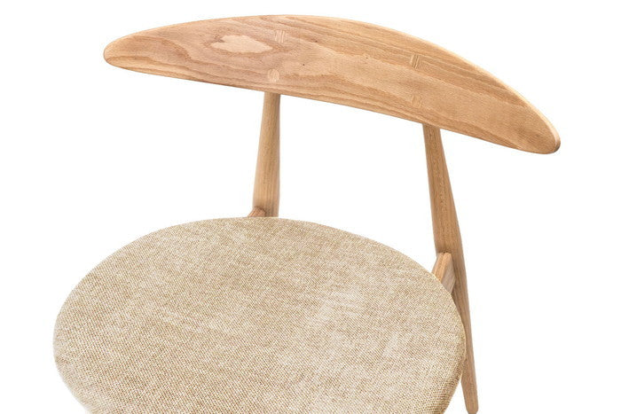 【即納】1542 チェア ファブリック レッドオーク ブラウン ブラック ミディアムグレー W58xD46xH74 sh47 e-comfort デザイナーズ ジェネリック家具 リプロダクト kwg-ch15426t3b3jの画像