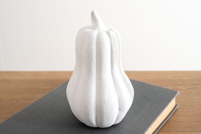 フルーツオブジェ 置物 ブラック ホワイト W8×D8×H12  azu-cly-43の画像