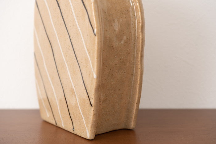 フラワーベース ベージュ グレー W17×D7.5×H21  azu-cly-70の画像