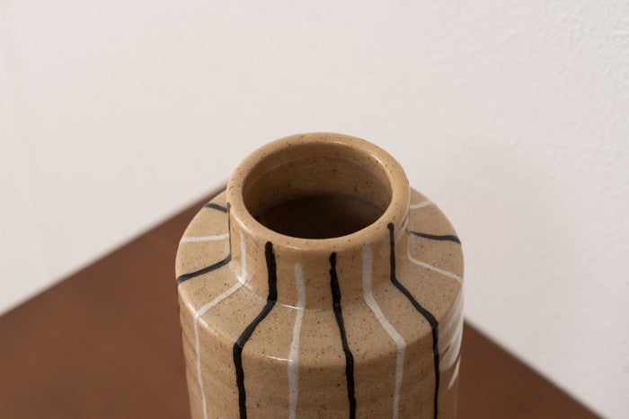 フラワーベース ベージュ グレー W10.5×D10.5×H22  azu-cly-71の画像