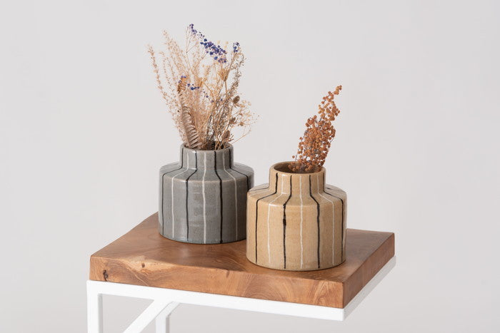 フラワーベース ベージュ グレー W15×D15×H14  azu-cly-72の画像