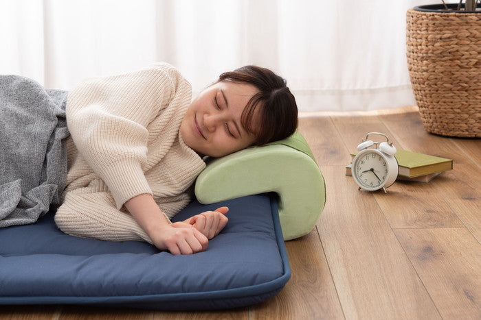 挟んで使えるクッション グリーン ピンク ホワイト W30×D25×H19  azu-glk-209の画像