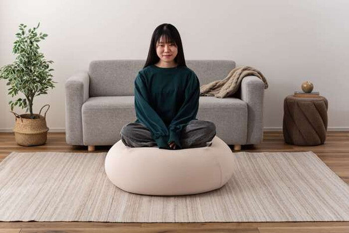  ビーズクッション ベージュ グレー 約W67×D67×H41 ビーズクッション ビーズソファ フロアチェア クッション マイクロビーズ カバーリング仕様 カバーリング 1人掛け おしゃれ シンプル 軽量 軽い リビング おうち時間 フィット感 くつろぎ リラックス リラックスタイム 完成品 ベージュ azu-glk-601の画像