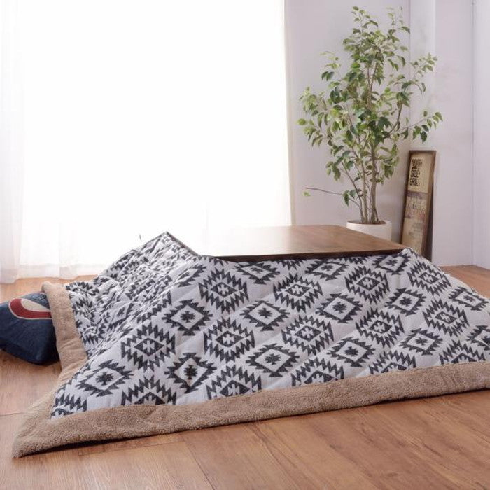 こたつ 炬燵 コタツテーブル ブラウン W75×D75×H38 こたつ 炬燵 ウォルナット 天然木 リビングコタツ センターテーブル 木製品 カフェテーブル こたつ布団ずれない構造 北欧 おしゃれ シンプル モダン 和室 洋室 ひとり暮らし テーブル 幅75センチ azu-kt-107の画像