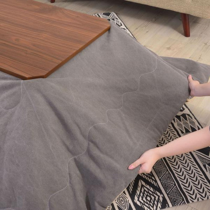 こたつ 炬燵 コタツテーブル ブラウン W75×D75×H38 こたつ 炬燵 ウォルナット 天然木 リビングコタツ センターテーブル 木製品 カフェテーブル こたつ布団ずれない構造 北欧 おしゃれ シンプル モダン 和室 洋室 ひとり暮らし テーブル 幅75センチ azu-kt-107の画像