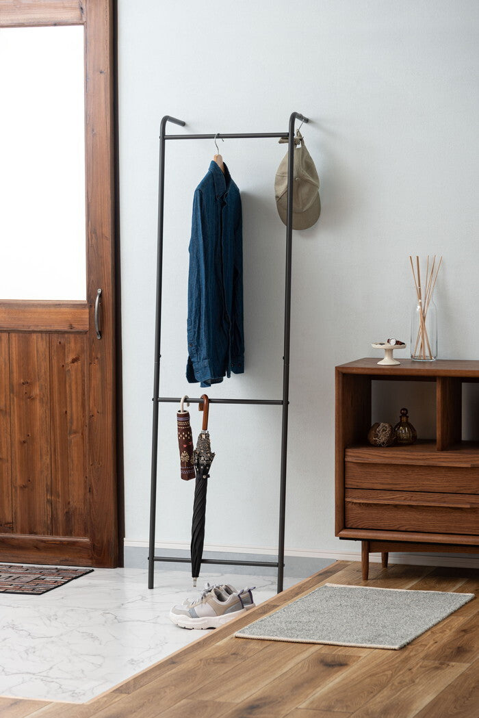 ハンガー ダークグレー グレー ホワイト W49.5×D21×H163 ハンガー 高さ163cm 壁掛け 洋服掛け 部屋干し ディスプレイ 玄関 スチール 見せる収納 スリム シンプル 軽量 ダークグレー azu-mip-24の画像