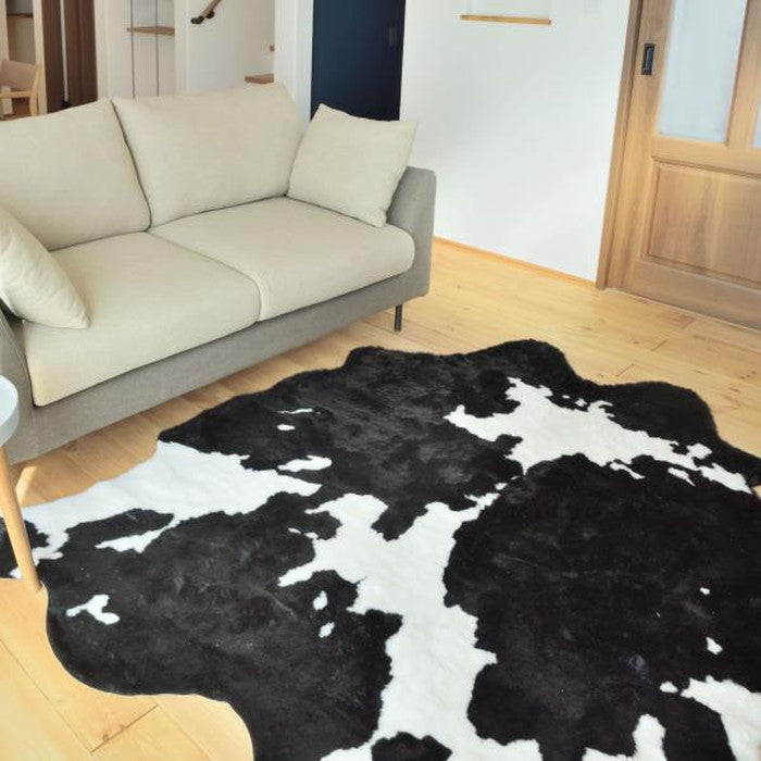 ラグ マット ブラック ブラウン 約W160×D220 マット ラグ ウシ ジャングル アニマル柄 牛柄 牛柄調 オシャレ ラグマット デザインラグ アフリカンパング フェイクカウハイド調 ブラック 牛柄ラグ アニマルラグ azu-rg-15の画像