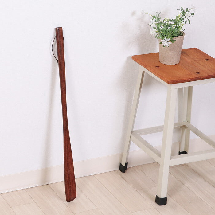靴べら ヘレナ 柯木 55cm BR ブラウン 完成品 W40×D550×H18mm 0.08kg fj-17543の画像