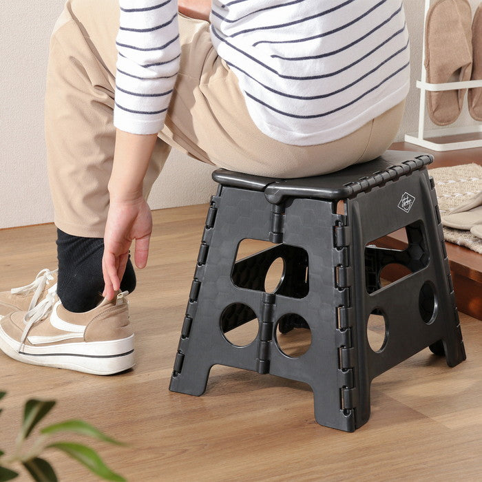 フォールディング ステップ スツール 折りたたみ 踏み台 H32cm BK ブラック 幅370×奥行300×高さ320 fj-77522の画像