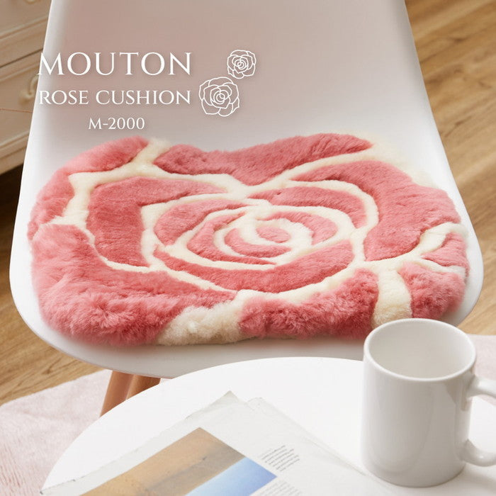 ムートンクッション M-2000 約40×38cm ローズクッション 薔薇 バラ 馬蹄クッション 紐付き 座布団 羊毛 hig-240637701xの画像