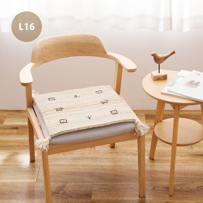 無染色ウール ギャッベ チェアパッド LORRI BUFF L16・L17 約40×40cm 無染色ベージュ 無染色ブラック hig-270054900xの画像