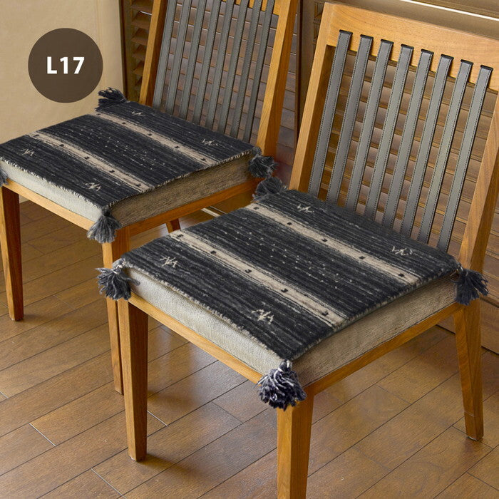 無染色ウール ギャッベ チェアパッド LORRI BUFF L16・L17 約40×40cm 無染色ベージュ 無染色ブラック hig-270054900xの画像