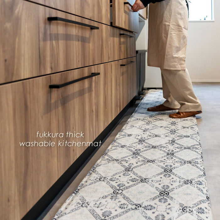 洗濯機で洗える ふっくら厚手 キッチンマット 約45×180cm クプレ アフト ディア モロッカンタイル柄 洗濯できる ウォッシャブル オールシーズン hig-270099001xの画像