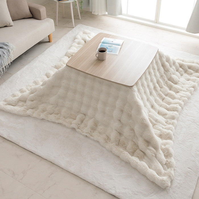 こたつ布団 正方形 こたつ掛布団 こたつ掛け毛布 洗える おしゃれ かわいい コタツ布団 白 フェイクファー フランネル 省エネ 韓国インテリア 海外風 新生活 北欧 姫系 ふわふわ アイボリー 約180×180cm アイボリー ihk-1182280141511の画像