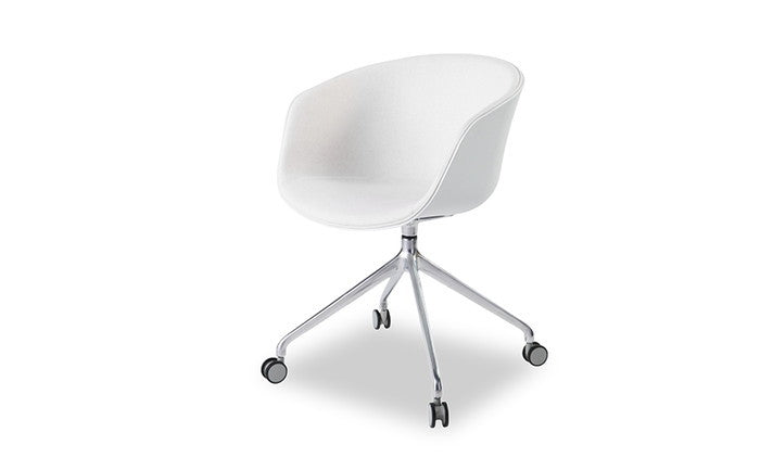 モーブ ダイニング チェア キャスターレッグ MAUVE Dining Chair CasterLeg シェル 白のみ 内側 ファブリック 3年保証付 デザイナーズ ジェネリック家具 リプロダクト inv-665hの画像