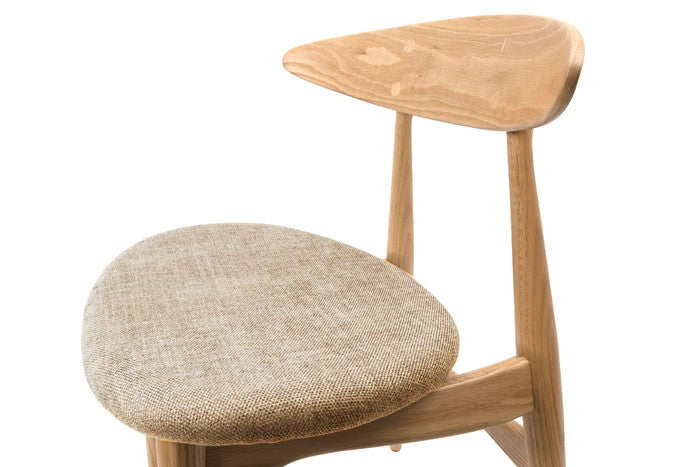 【即納】1542 チェア ファブリック レッドオーク ブラウン ブラック ミディアムグレー W58xD46xH74 sh47 e-comfort デザイナーズ ジェネリック家具 リプロダクト  kwg-ch15426t3b3jの画像